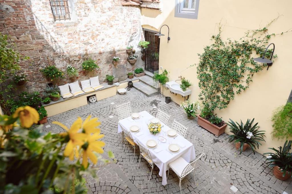 Corte Paolina - Charming Courtyard Inside Lucques Extérieur photo